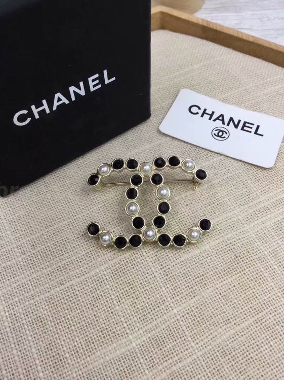 Chanel Brooch 438